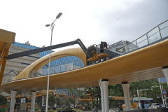 桥体结构完整、气势初显