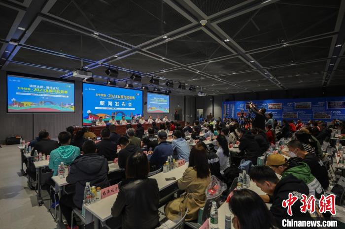 2023太原马拉松5月21日鸣枪开跑 创历史纪录奖牌展