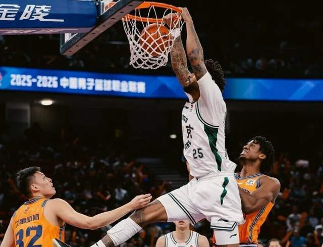 南京同曦裁掉所罗门引争议 新援卡特赖特马温加