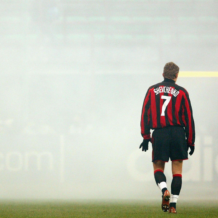 舍甫琴科7号球衣正式退役 深情致敬米兰传奇岁月